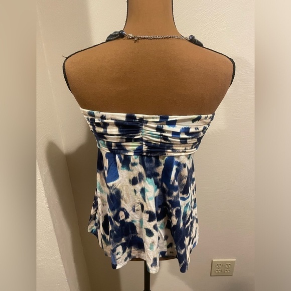 Great Boston proper halter top with decorative neck size medium - Picture 5 of 6